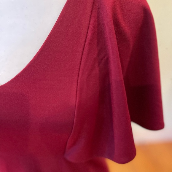 Sexy burgundy dress size medium V-neck - Picture 9 of 9